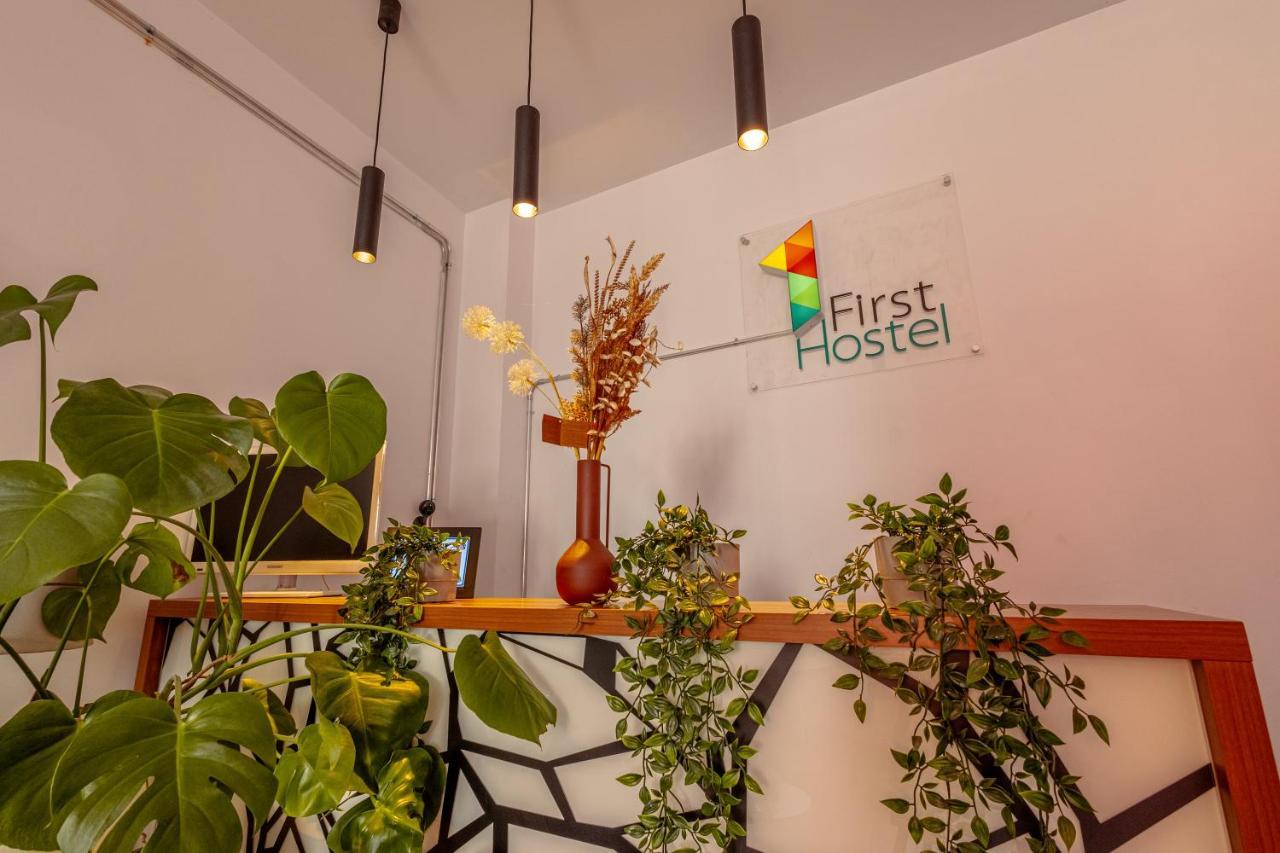 First Hostel Bucur 21 บูคาเรสต์ ภายนอก รูปภาพ