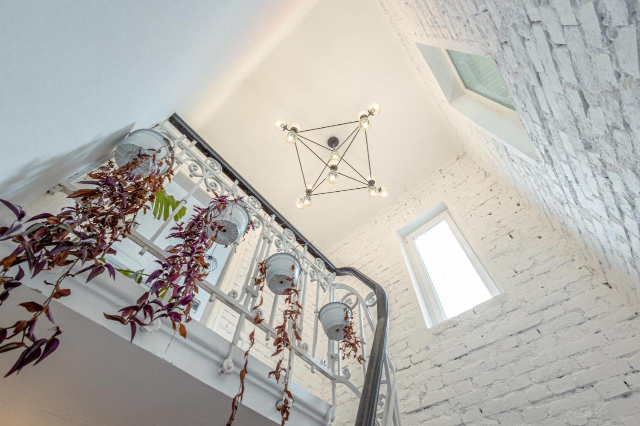 First Hostel Bucur 21 บูคาเรสต์ ภายนอก รูปภาพ